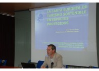 Javier Gómez-Limón García durante su ponencia