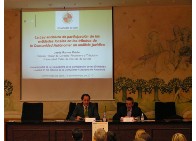 Jesús Ramos Prieto durante su ponencia y Antonio Martín Mesa