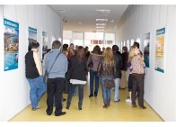 Asistentes al Muro del Encuentro
