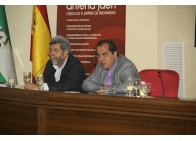 Pedro Molino y Juan Carlos Cubeiro, momentos antes de iniciar su intervención