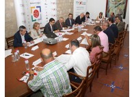 Miembros del Patronato durante la reunión