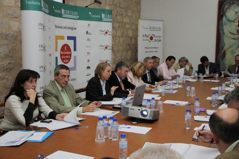 Miembros de la Comisión de Estrategia 1 durante la reunión