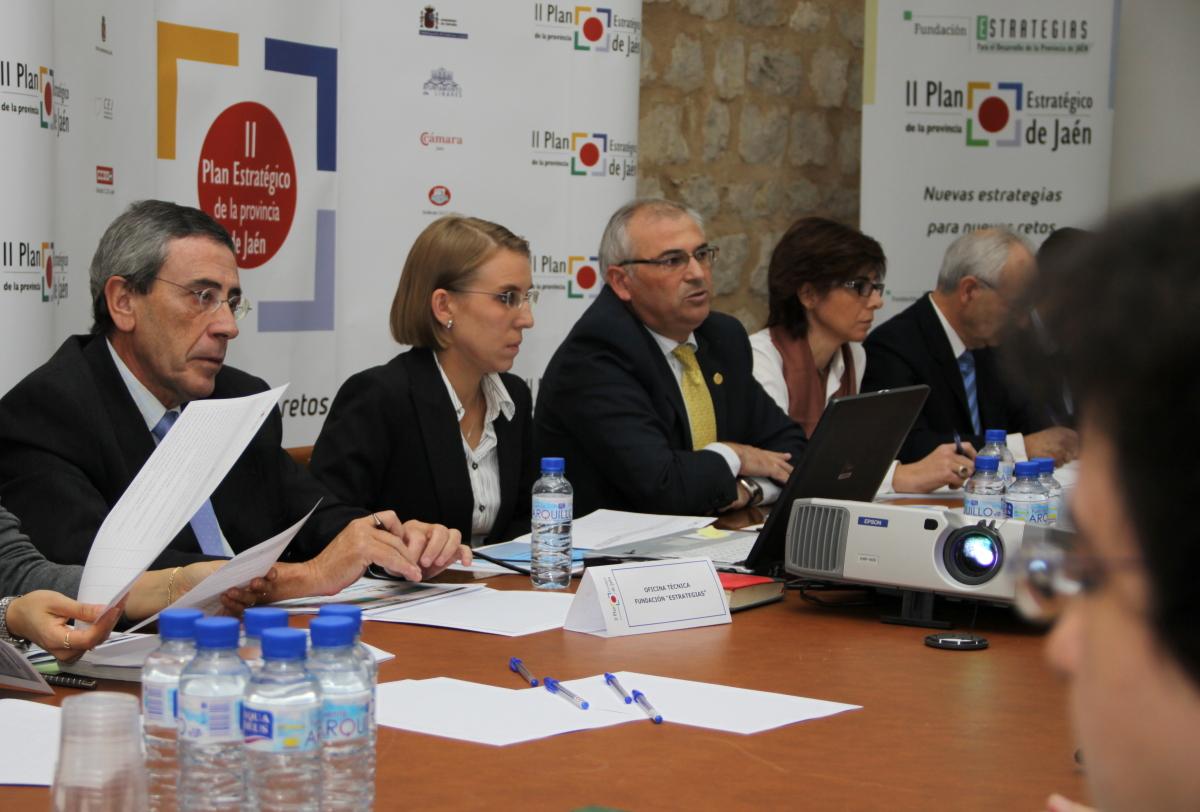 Intervención de Manuel Parras Rosa durante la reunión