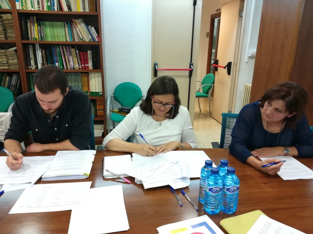 L. Ortega (Fund. Olivar), M. P. Aguilera (Citoliva) y M. D. Peña (Olivarum)