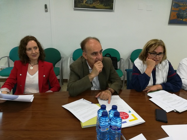 S. Román (C.I. Olivar y Aceite), S. Sánchez (UJA) y B. Jiménez (IFAPA)