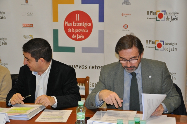Francisco Reyes (Diputación) y Juan Gómez (Universidad de Jaén)