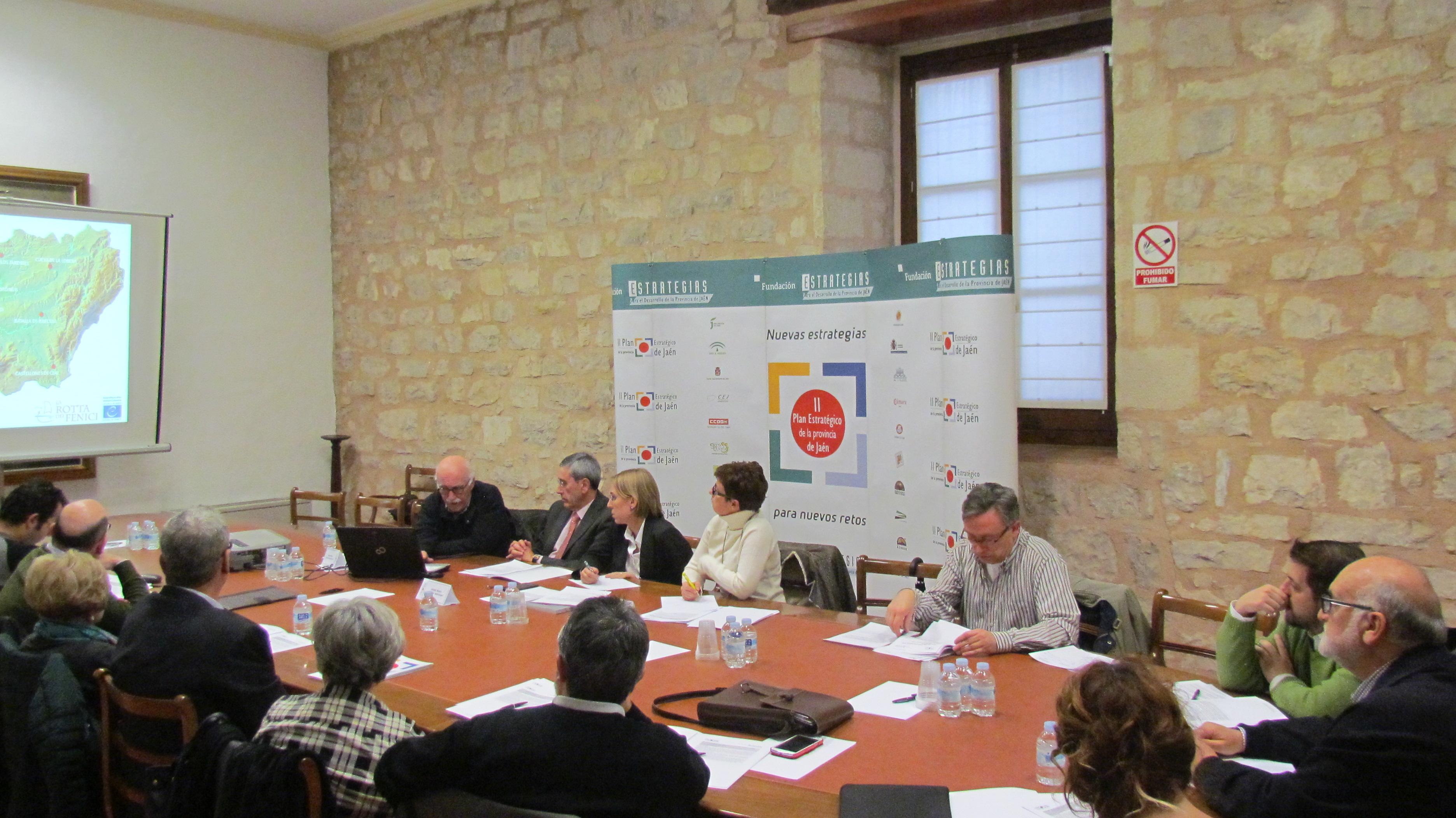 Asistentes a la subcomisión de patrimomio de la Estrategia 5 durante la reunión