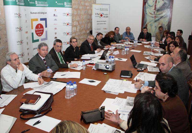 Miembros de la Comisión de Estrategia 3 durante la reunión