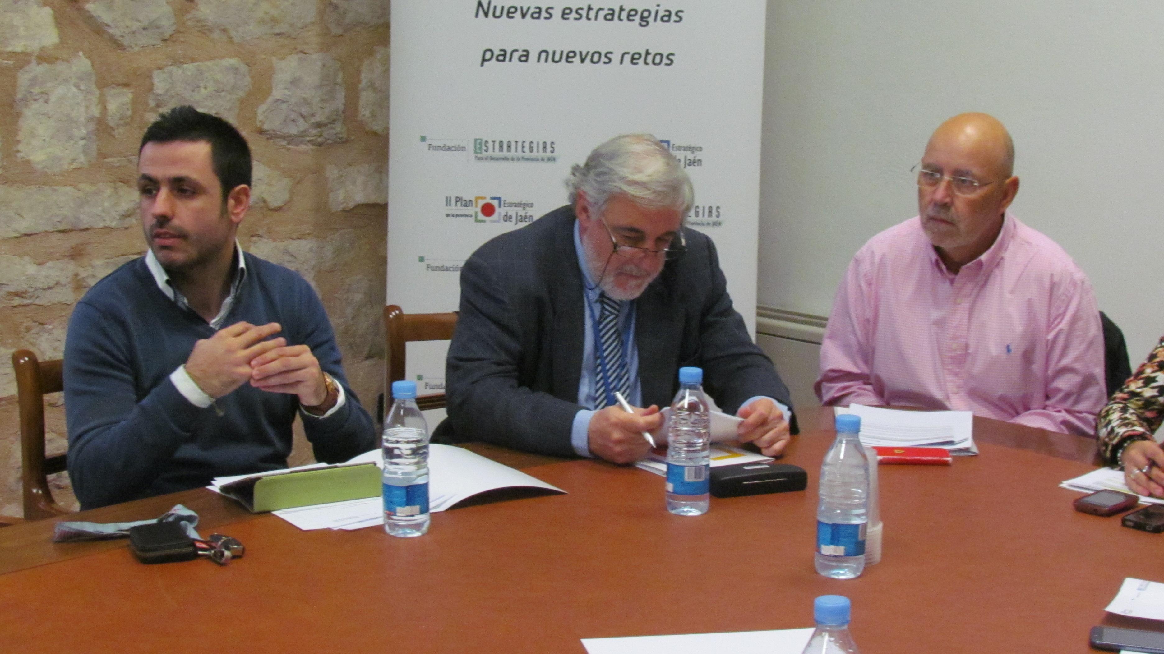 José Pérez Sánchez (CTAER), José M. Navarro Polonio (ALDALTEC) y Ángel Cid Salazar (Diputación)