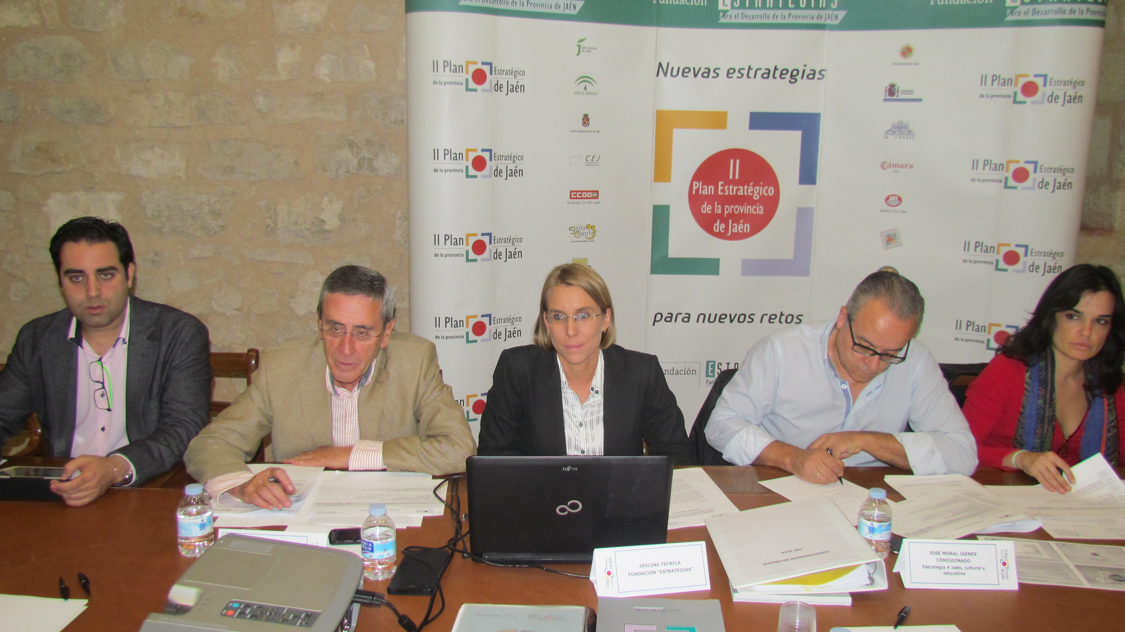 C. Hinojosa (Ayto. Alcalá), A. Martín Mesa (La Económica), I. Herrador (Of. Técnica), J. Moral (Comisionado) y F. Ortega (Secretaria)