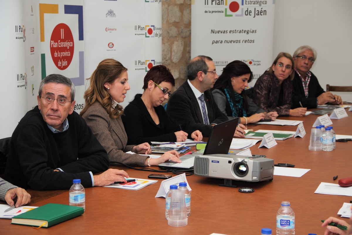 Intervención de Cintia García Cuesta durante la reunión