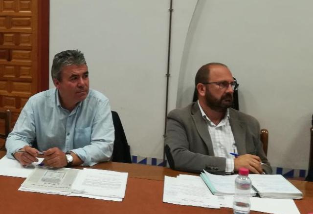 Ramón Gallego (Ayto. Puente de Génave) y A. Javier Martínez (Marwen)