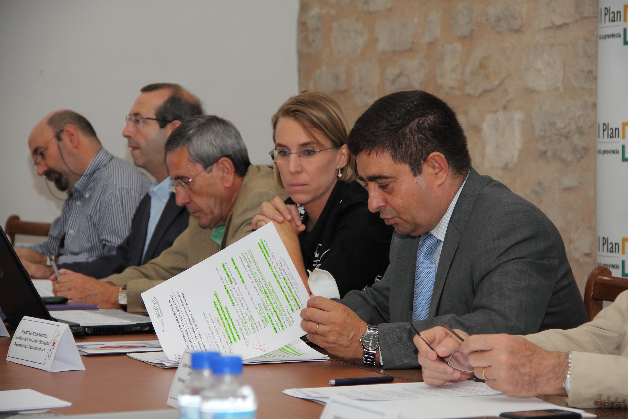 Intervención de Francisco Reyes Martínez durante la reunión