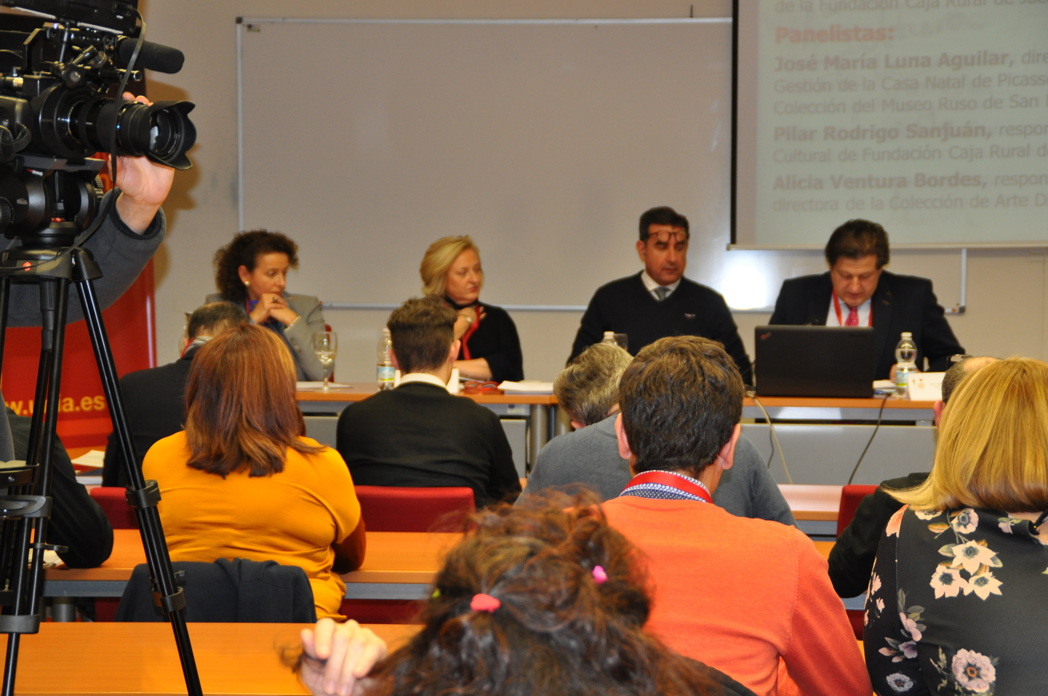 PANEL 3: ¿Cómo apostar por la cultura de hoy?