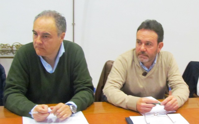 J. C. Piñar (Aqualia) y C. Martín (IGME)