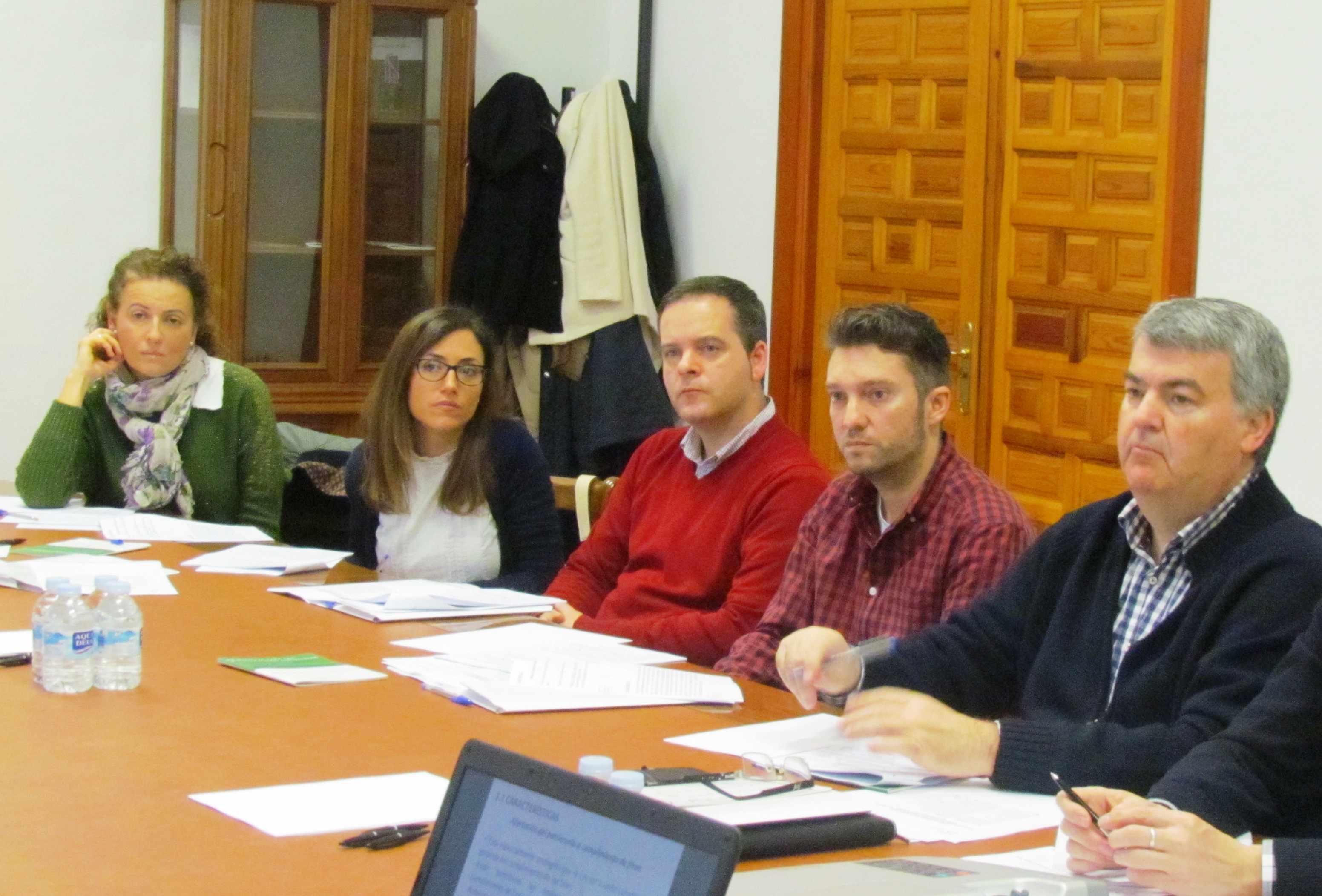Pilar Rodrigo, Ana Paniego, J.R. Jiménez y Diego Vidal (F.Caja Rural de Jaén) y Evangelino Garrido (Fund. Banco de Alimentos)