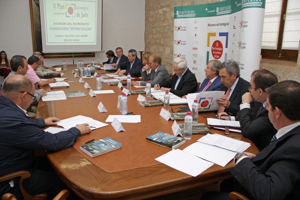 Miembros del Patronato durante la reunión