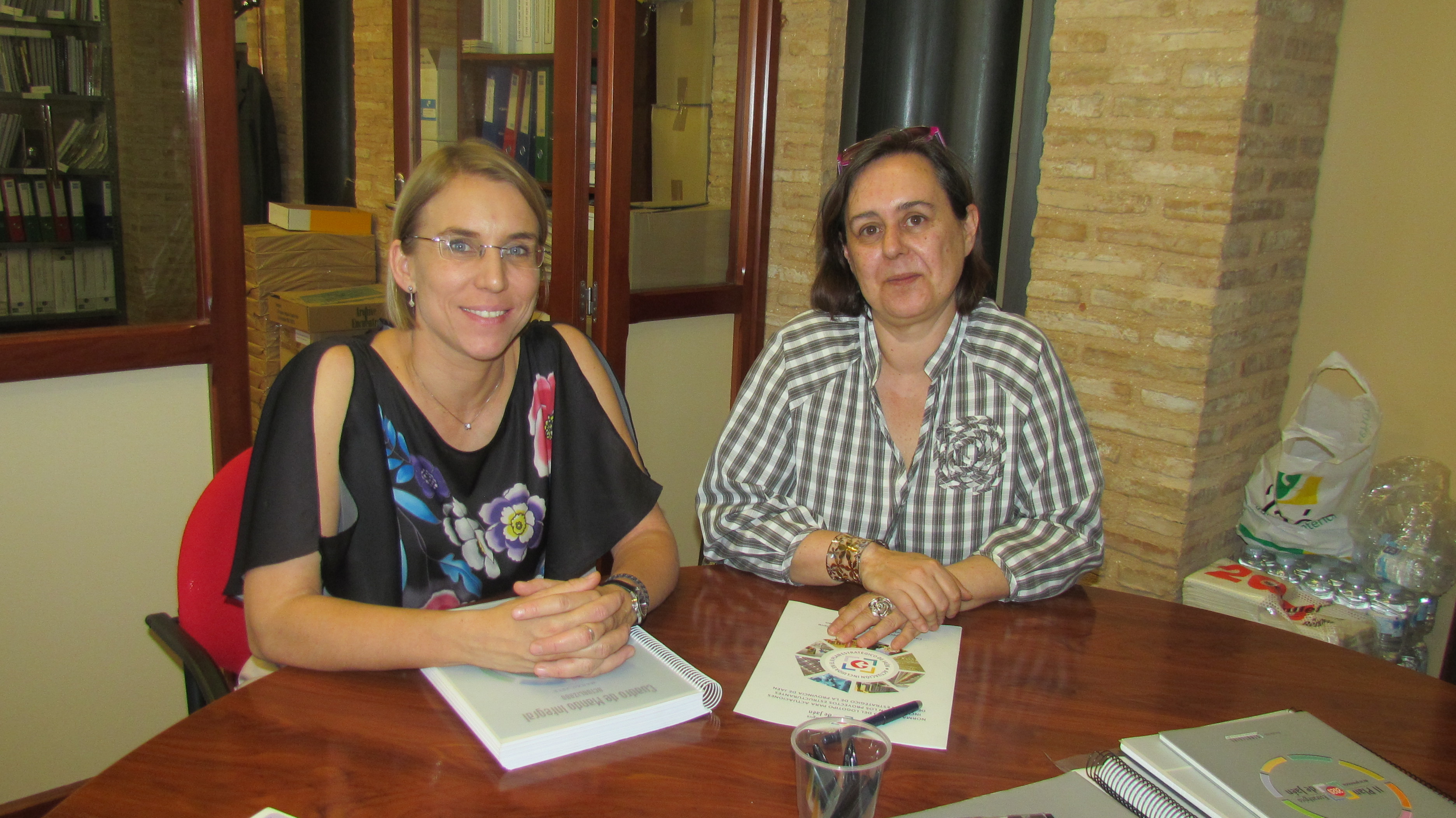 Con la presidenta de la Asociación Giennense de Mujeres Empresarias de Jaén (AGEM-Jaén)