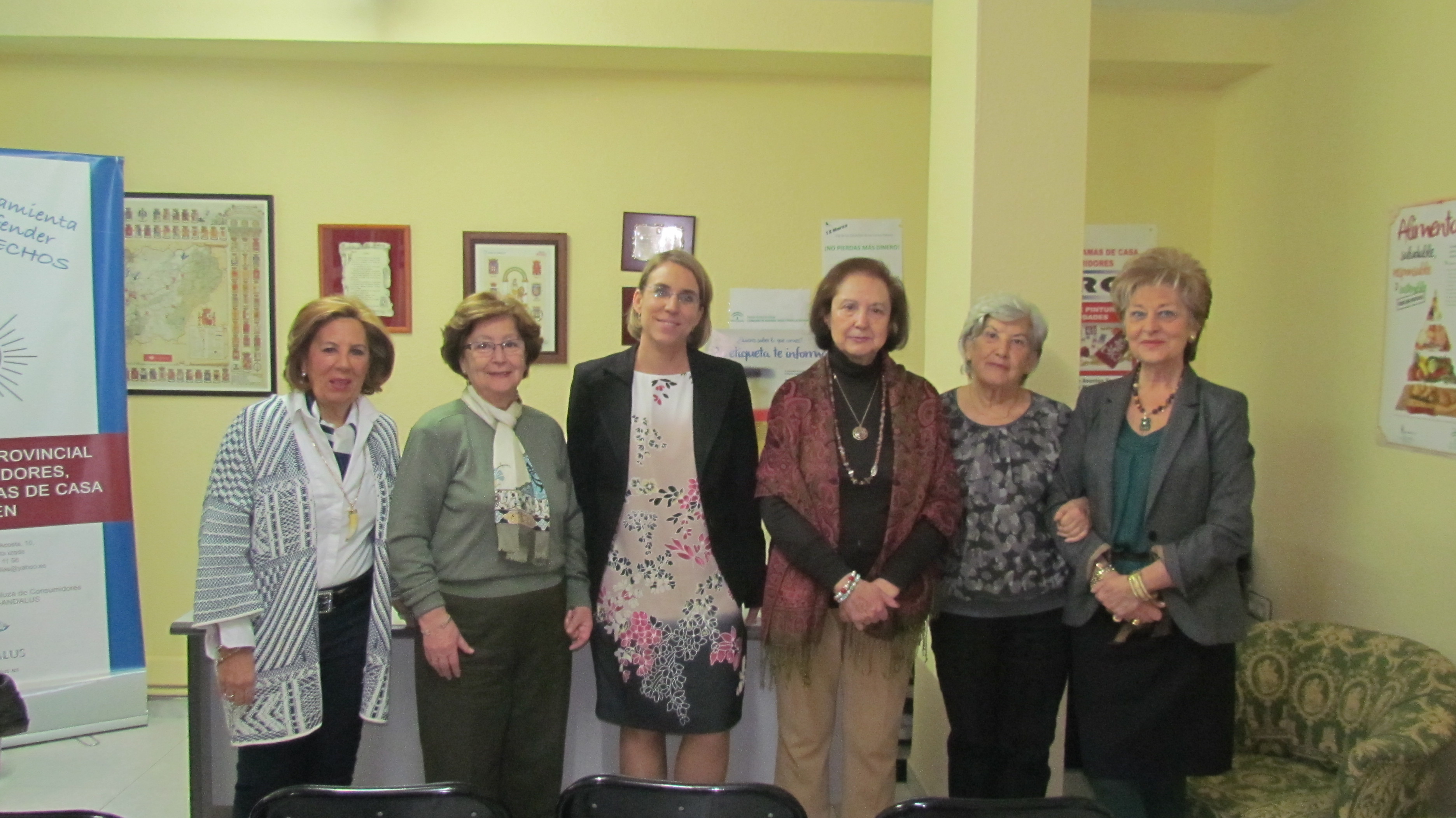 Con la Federación de Amas de Casa, Us. y Cons.`Tres Morillas´