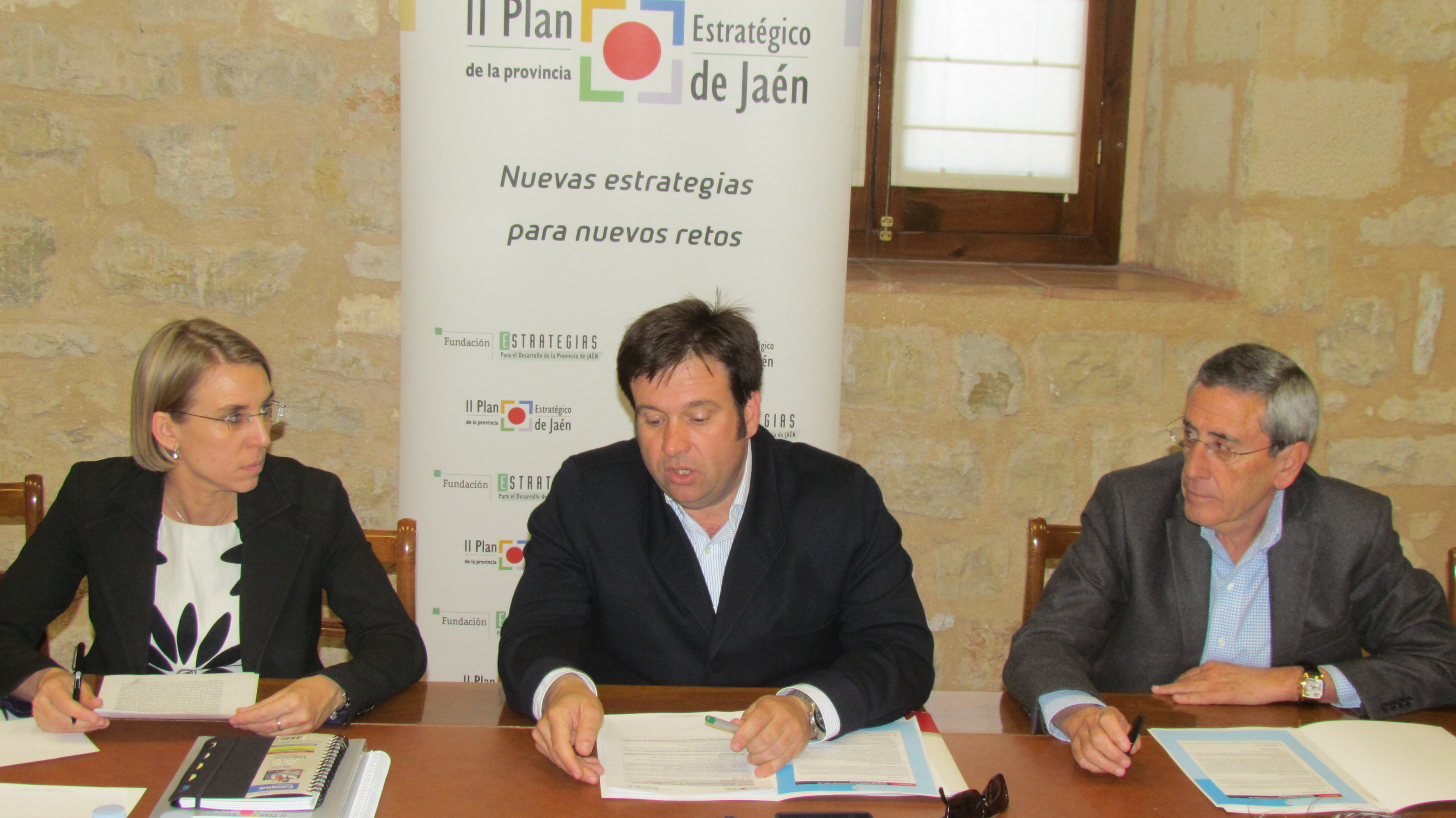 Inmaculada Herrador (Fundación), Manuel A. Torres (Conf. de Empresarios) y A. Martín Mesa (Cátedra Planificación)