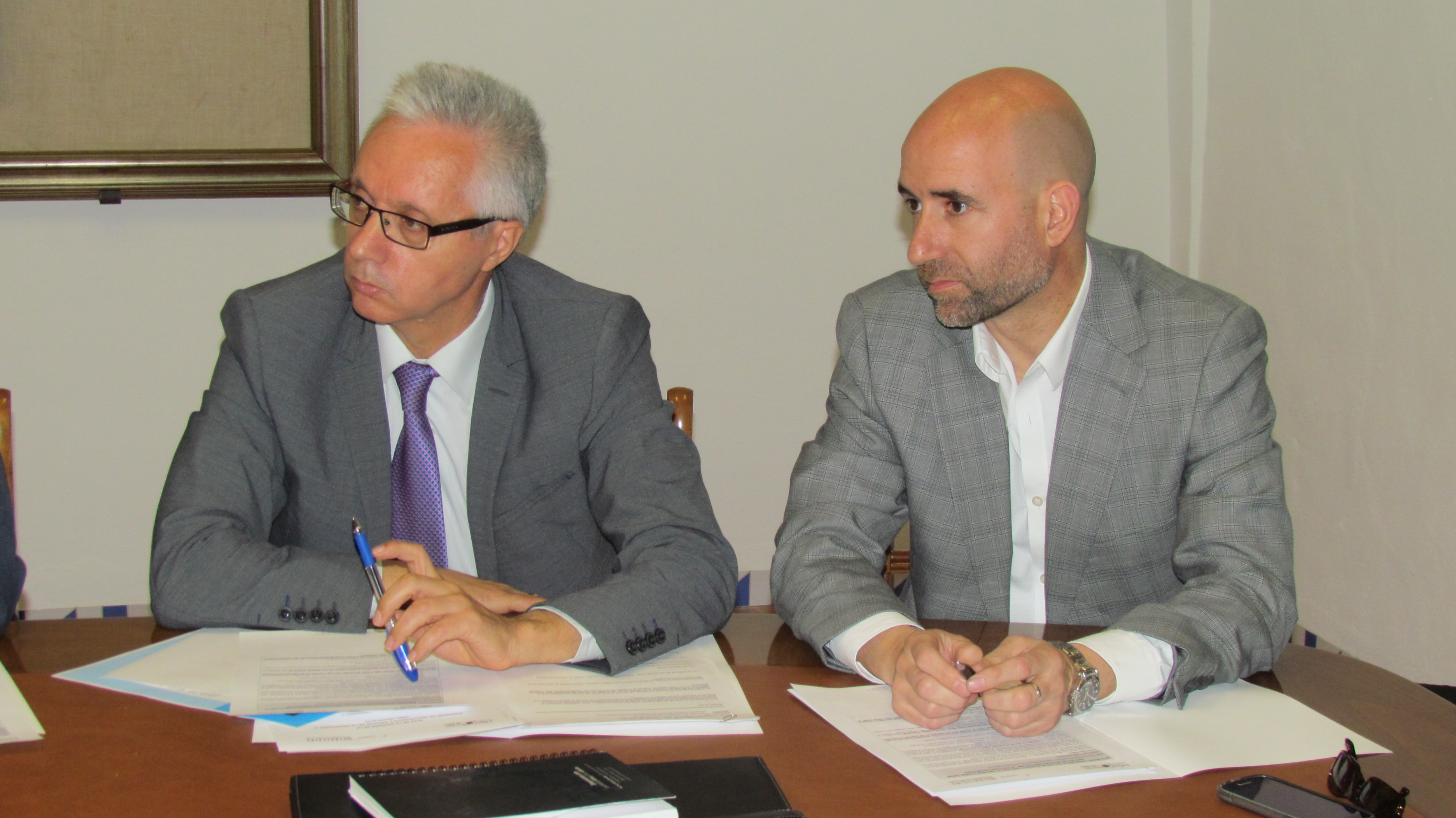 Juan Gallego (Caja Rural de Jaén) y Fermín Lucena (OTRI Universidad de Jaén)