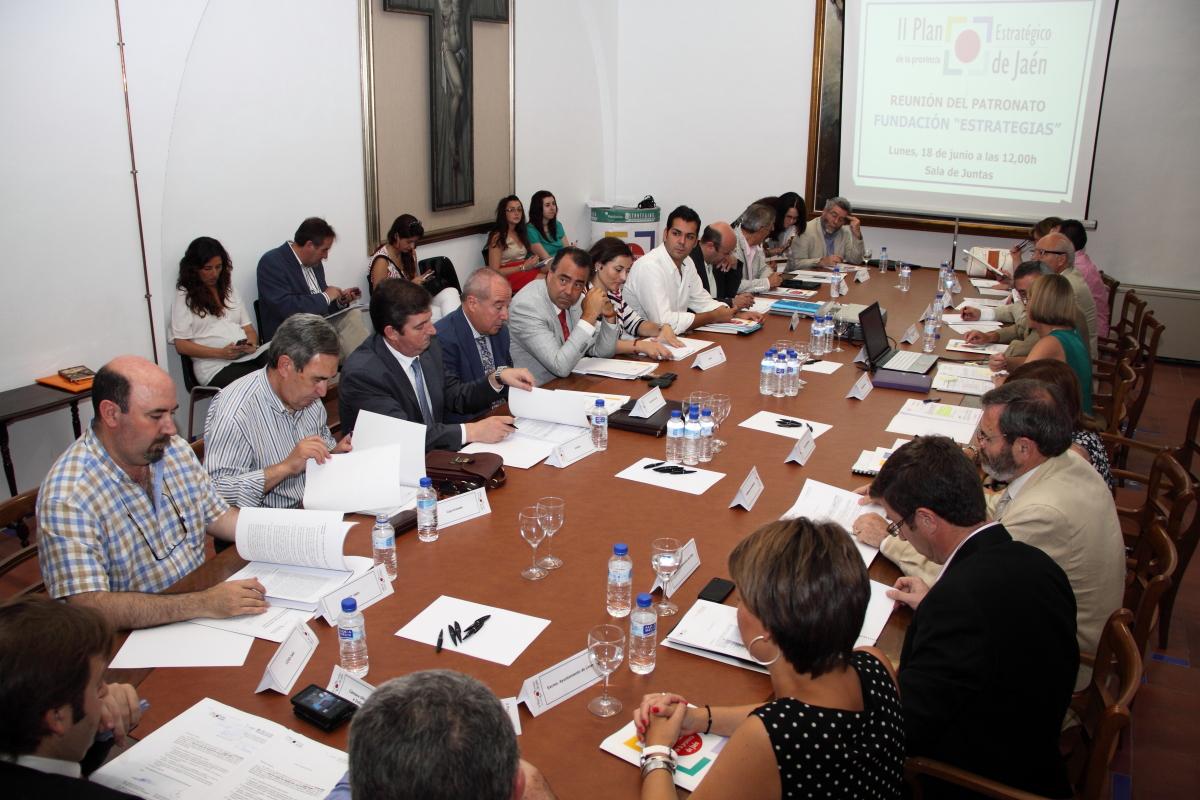 Miembros del Patronato durante la reunión