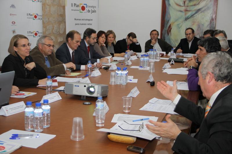 Miembros del Patronato durante la reunión