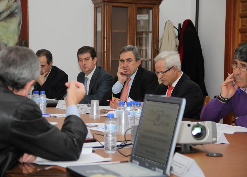 Miembros del Patronato durante la reunión