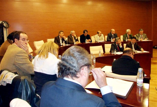 Miembros del Patronato durante la reunión