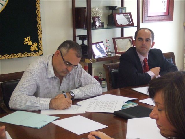 José Moyano Fuentes y Jesus Muñoz Jiménez durante la reunión