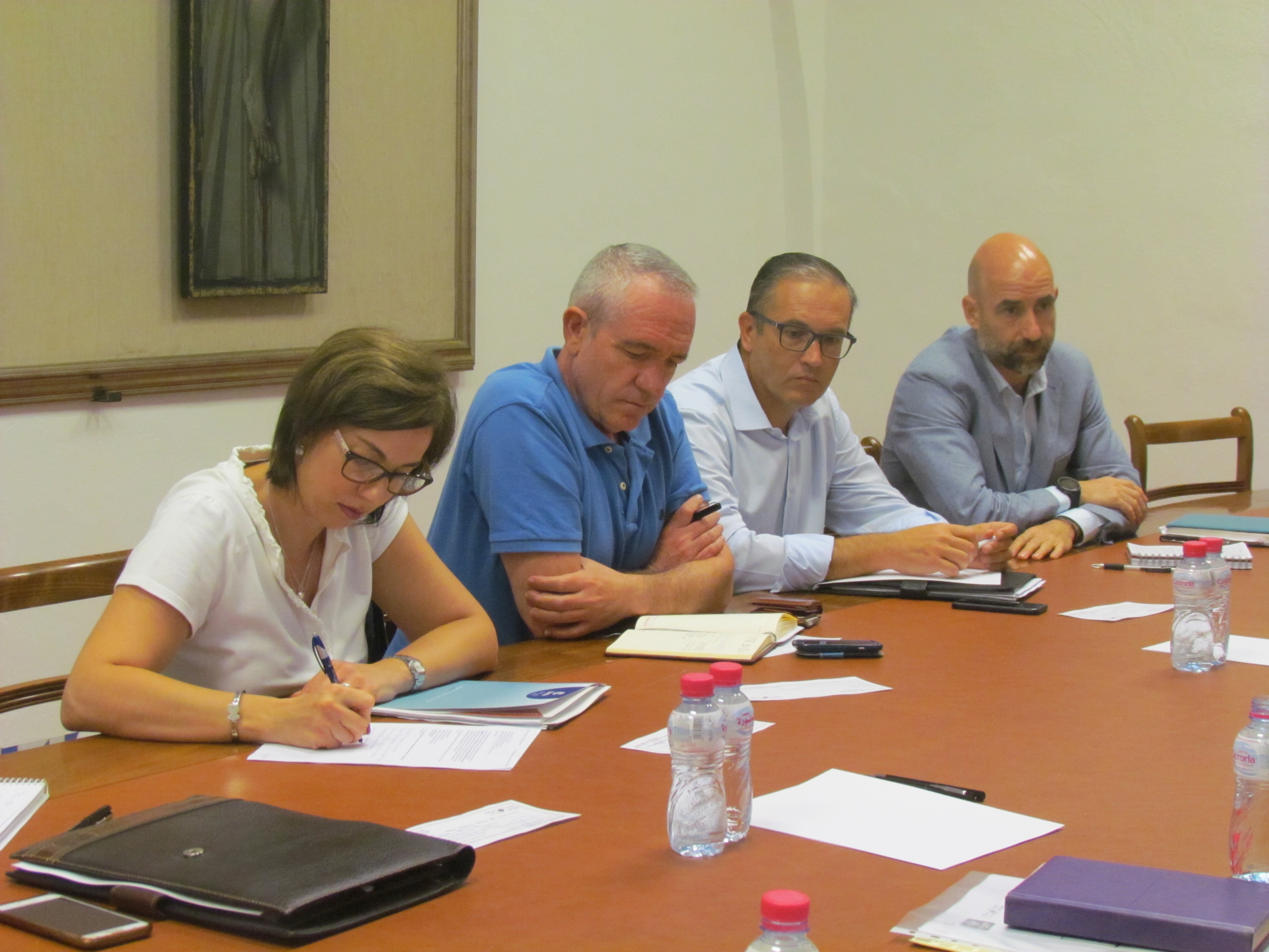 Olga Calderón (FAECTA), Eduardo Bueno (IMEFE), Blas Ogayar (Colegio de Gestores Administrativos) y Fermín Lucena (OTRI UJA)