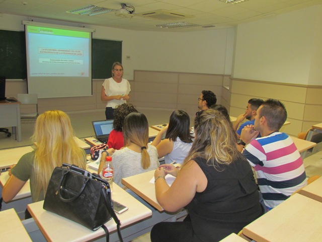 Conferencia a alumnos del Grado en Relaciones Laborales y RRHH de la UJA