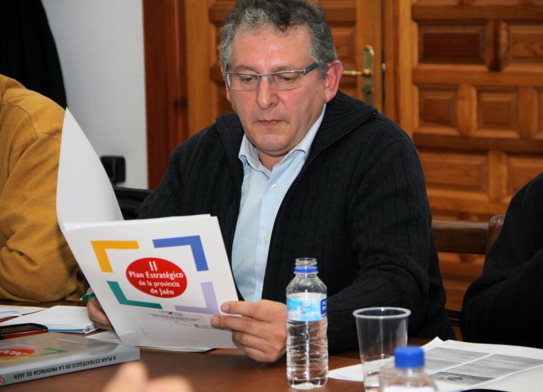 Marcelino Sánches Ruíz durante la reunión