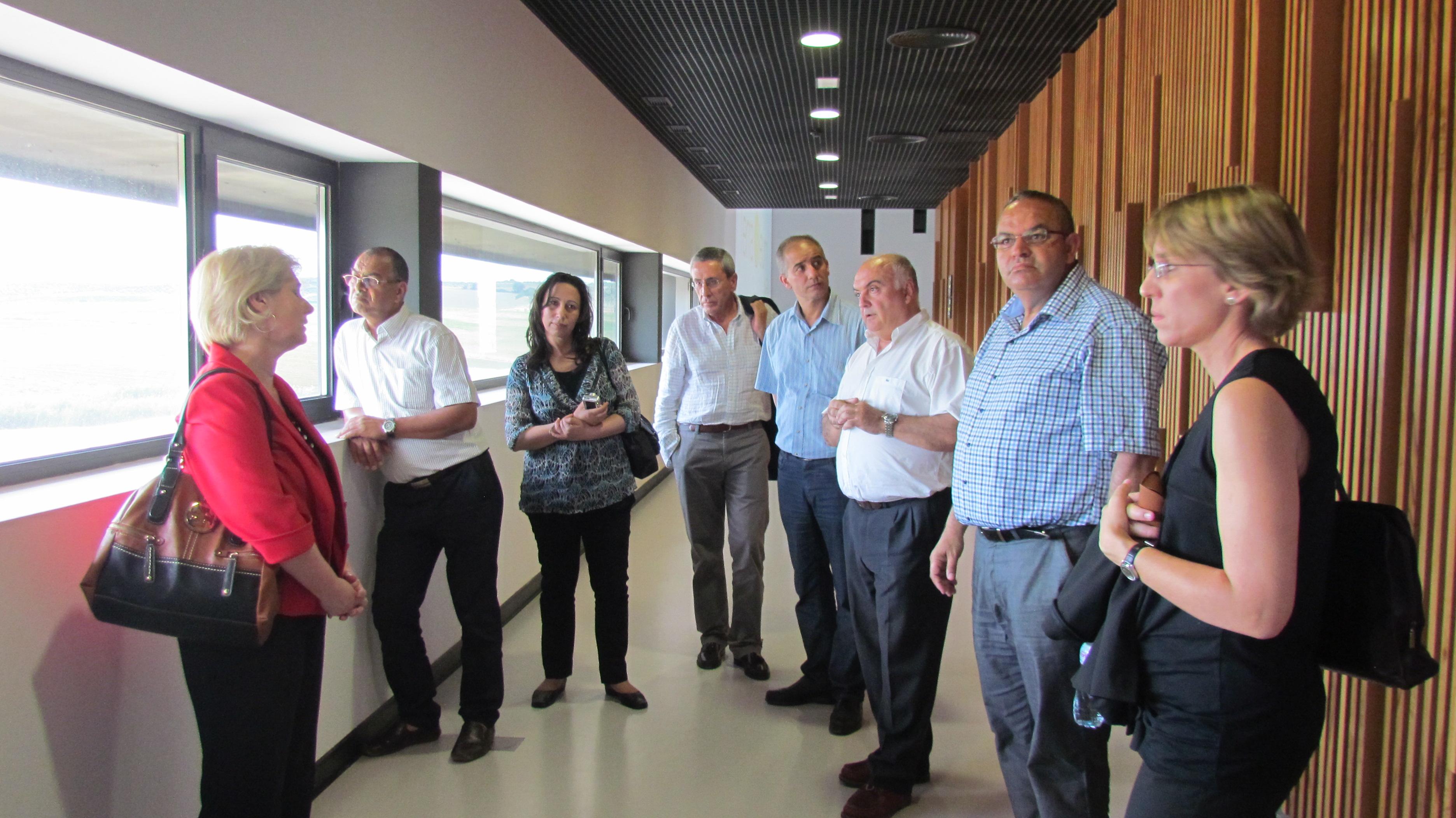 Algunos de los técnicos, Inmaculada Herrador y Antonio Martín Mesa en Terra Oleum