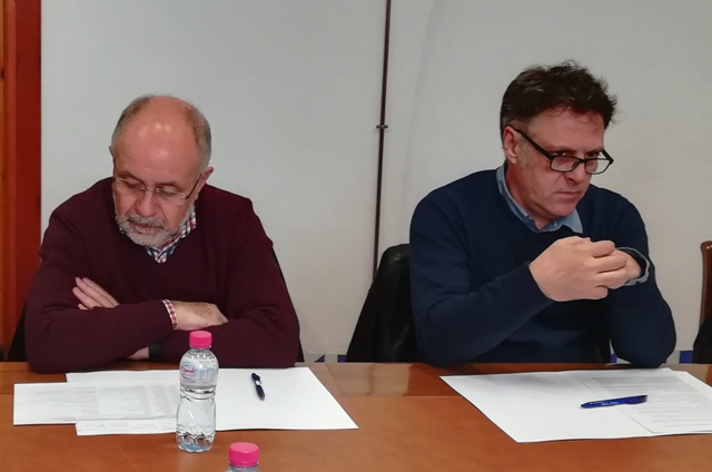 M. Martínez (Centro And. Arte Seriado) y T. E. Biedma (CEP)