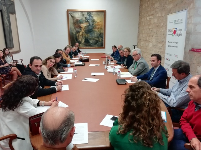 Asistentes a la reunión del grupo de trabajo para 