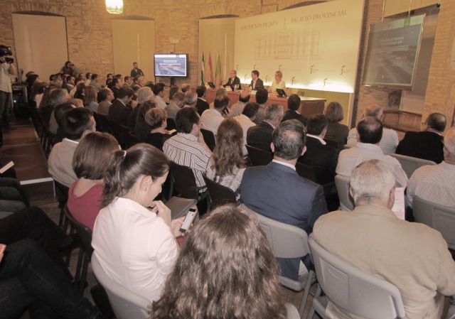 Asistentes al acto de presentación del portal Indicadores de desarrollo de la provincia de Jaén