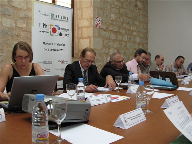 Miembros del Patronato durante la reunión