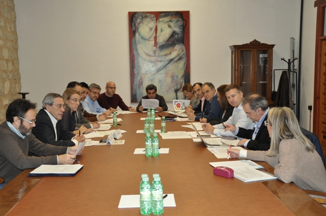 Asistentes a la reunión celebrada por la subcomisión del ciclo integral del agua