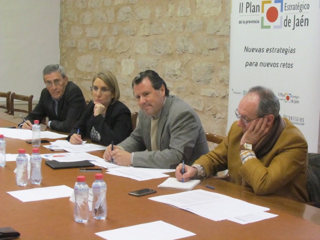 A. Martín Mesa e I. Herrador (Fundación), P. Bruno (Diputación) y J. L. Sánchez (Junta de Andalucía)