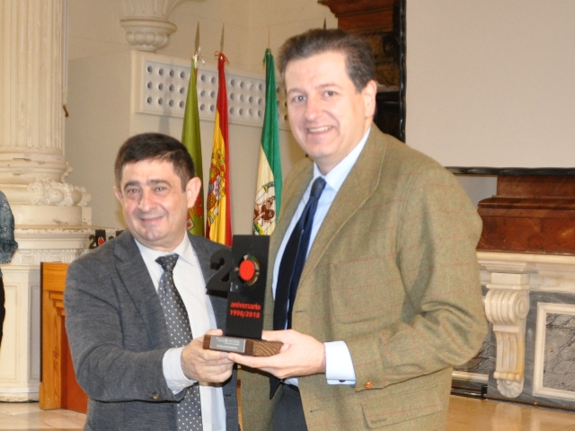 Reconocimiento a Enrique Acisclo, tesorero de la Fundación desde 2009 (lo recoge Luis J. García-Lomas)